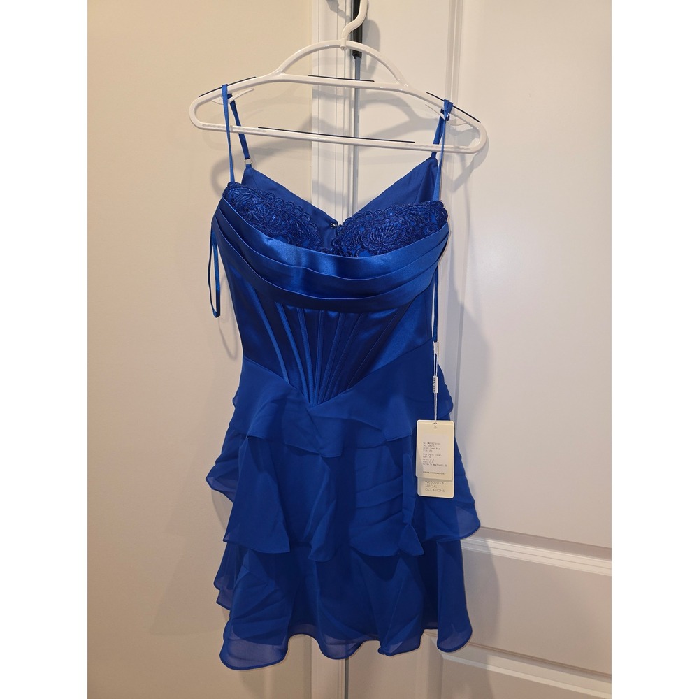 A-line Cowl Neck Tiered Flirty Ruffle Homecoming Dress size 4 New With Tags - Picture 10 of 11
